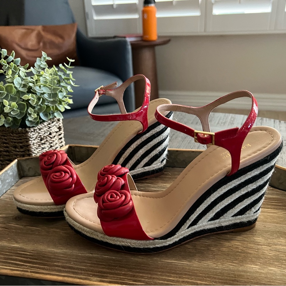 Kate Spade Rose Wedges EUC size 10
